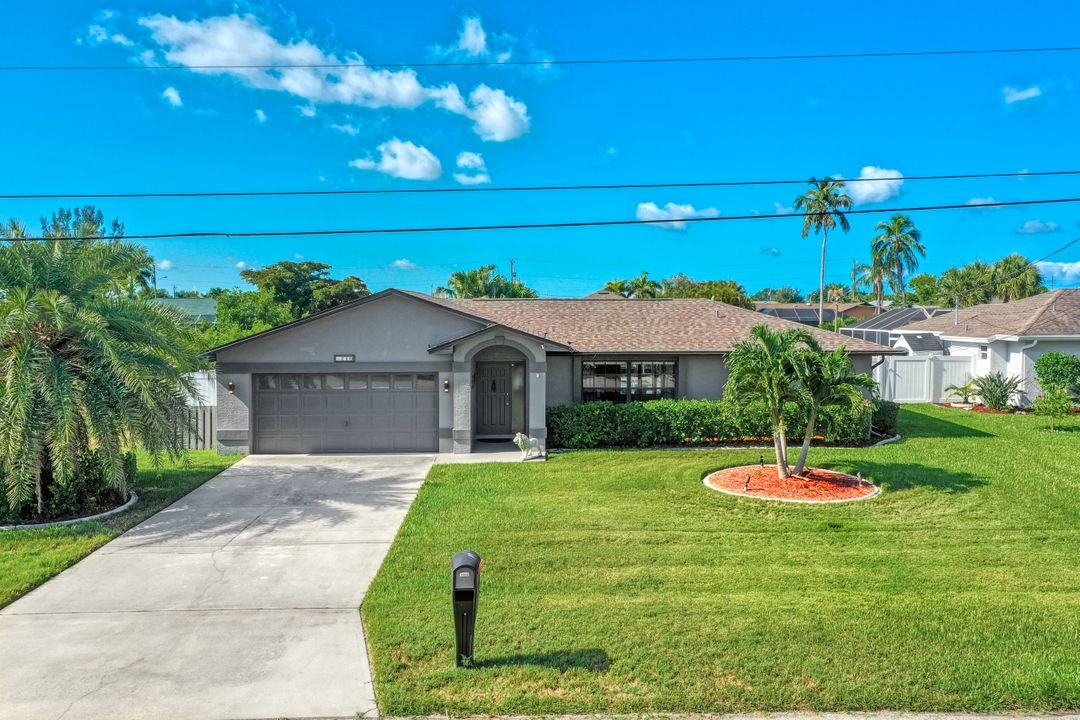 210 SE 29th St, Cape Coral, FL 33904