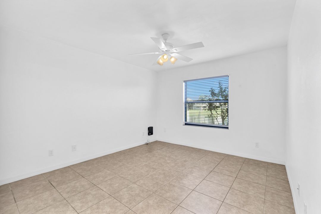 8595 Charter Club Cir #4, Fort Myers, FL 33919