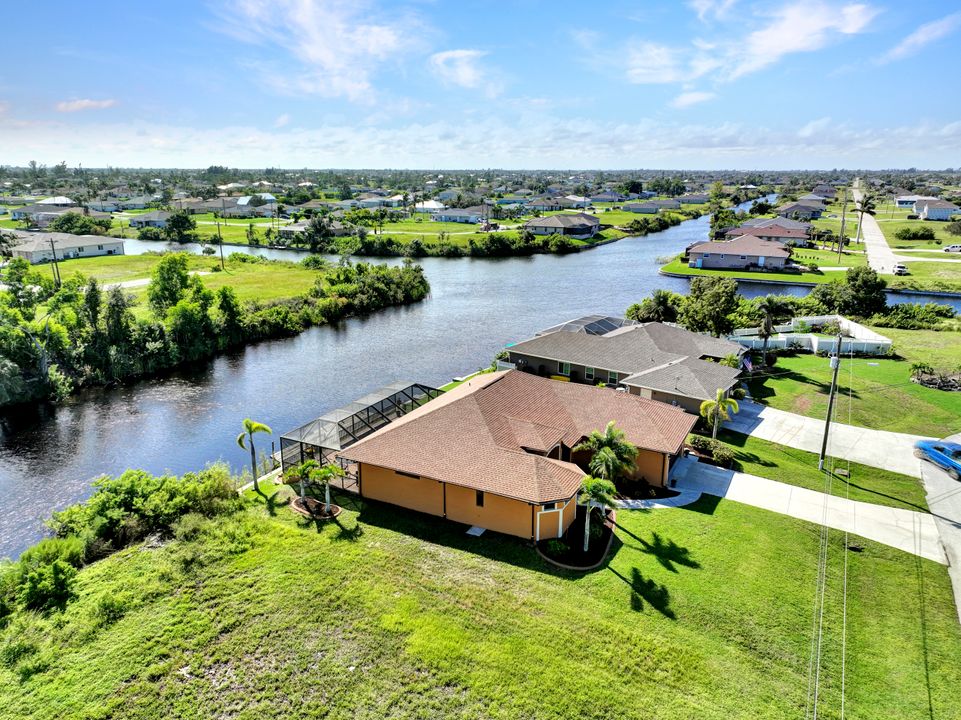 2005 NW 7th Ave, Cape Coral, FL 33993