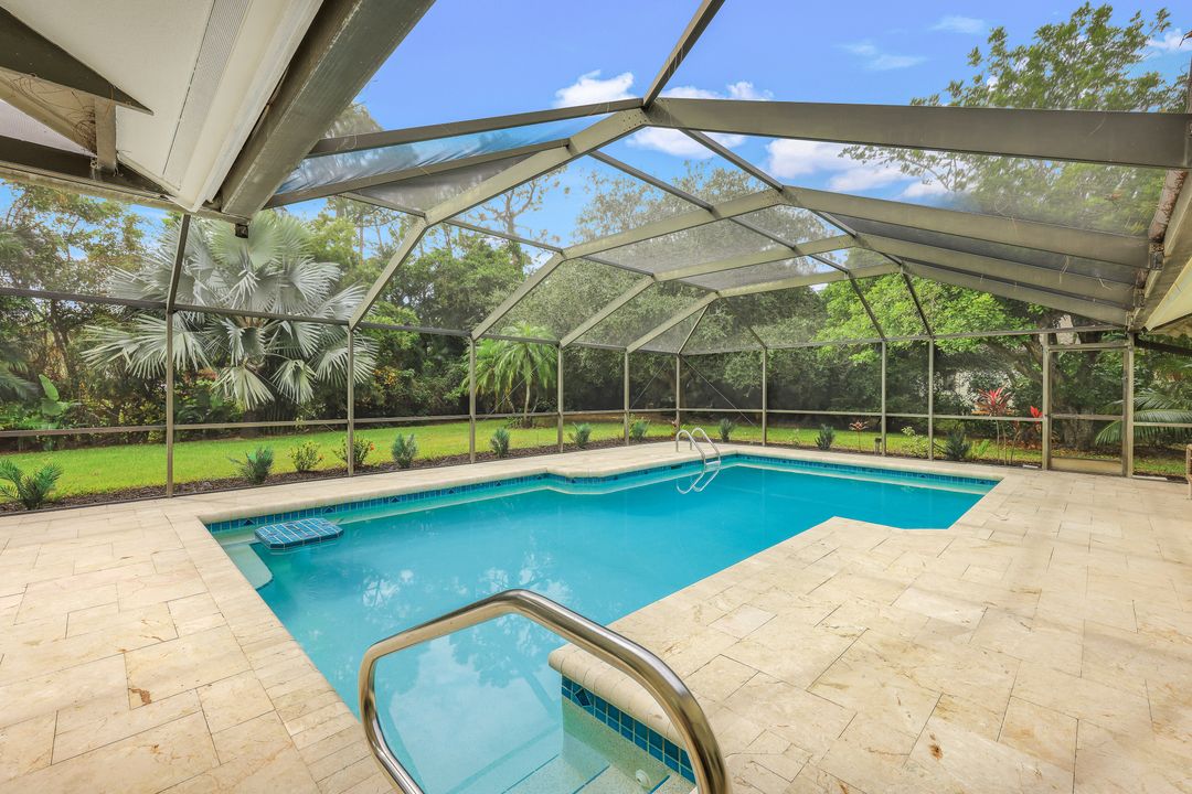 2209 Noble Ct, Naples, FL 34110