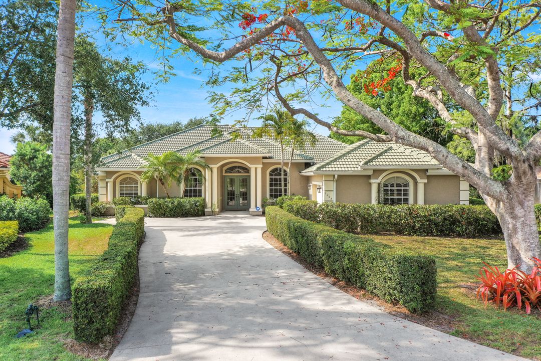 2205 Imperial Golf Course Blvd, Naples, FL 34110