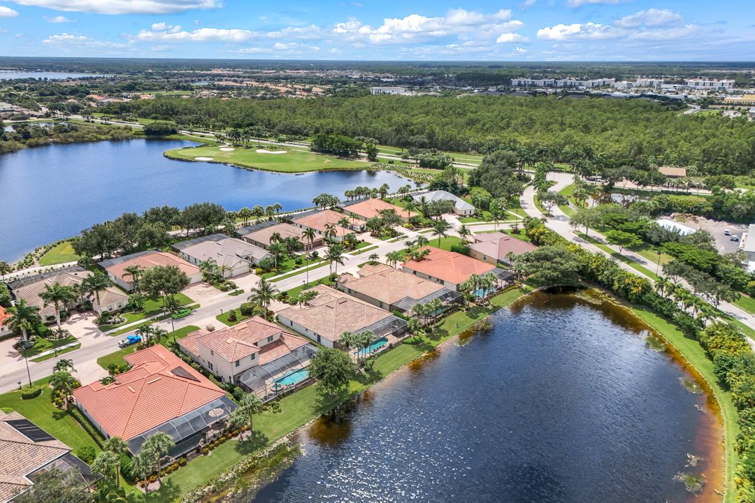 9788 Nickel Ridge Cir, Naples, FL 34120