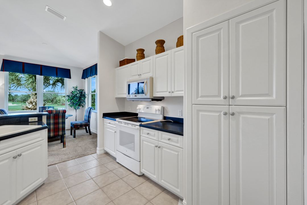 21700 Southern Hills Dr  #203, Estero, FL 33928