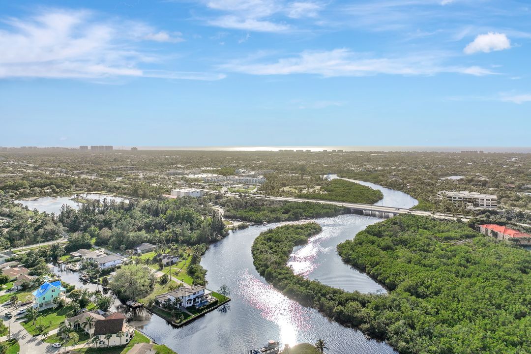 27190 Driftwood Dr, Bonita Springs, FL 34135