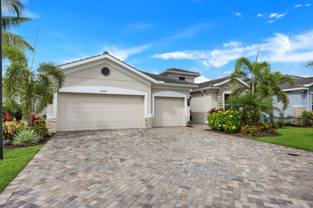 16572 Bonita Landing Cir, Bonita Springs, FL 34135