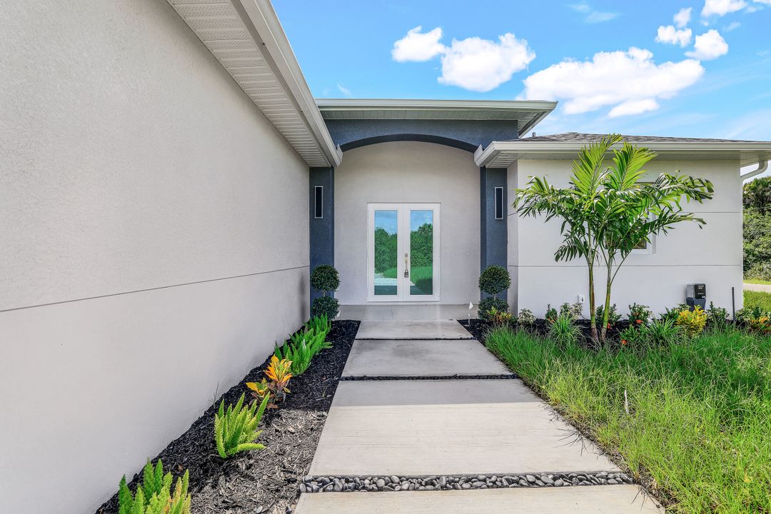 3790 Desoto Blvd S, Naples, FL 34117