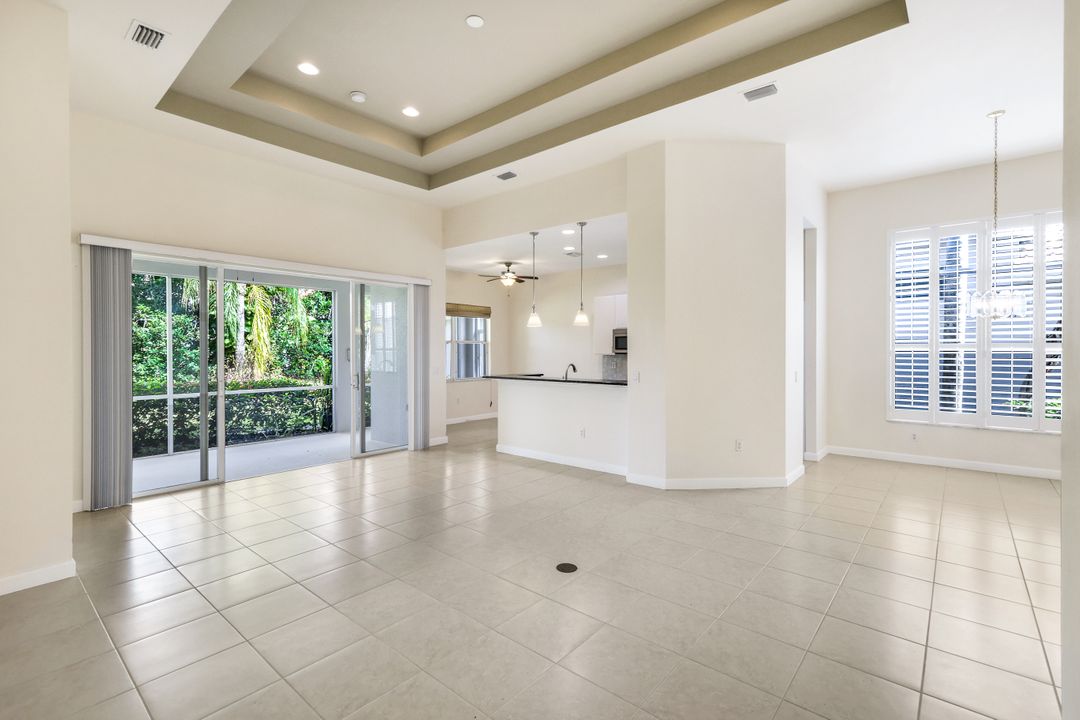 3184 Sundance Cir, Naples, FL 34109