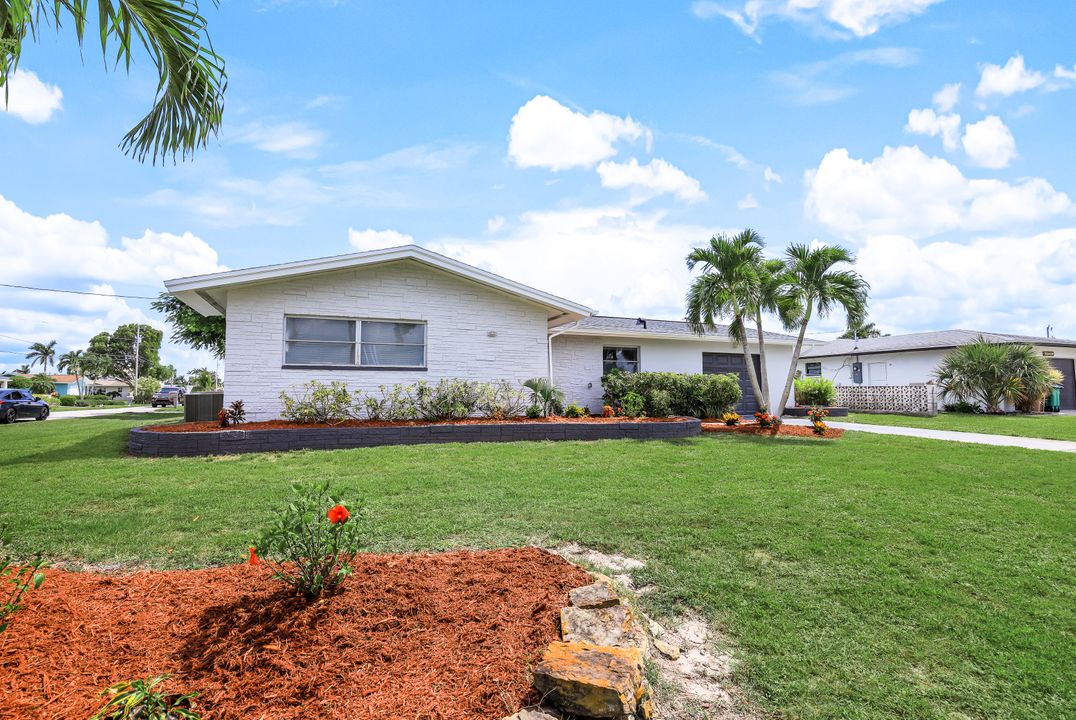 1732 Cornwallis Pkwy, Cape Coral, FL 33904