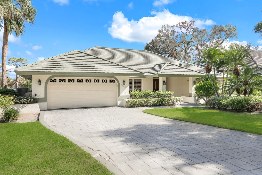 3685 Woodlake Dr, Bonita Springs, FL 34134