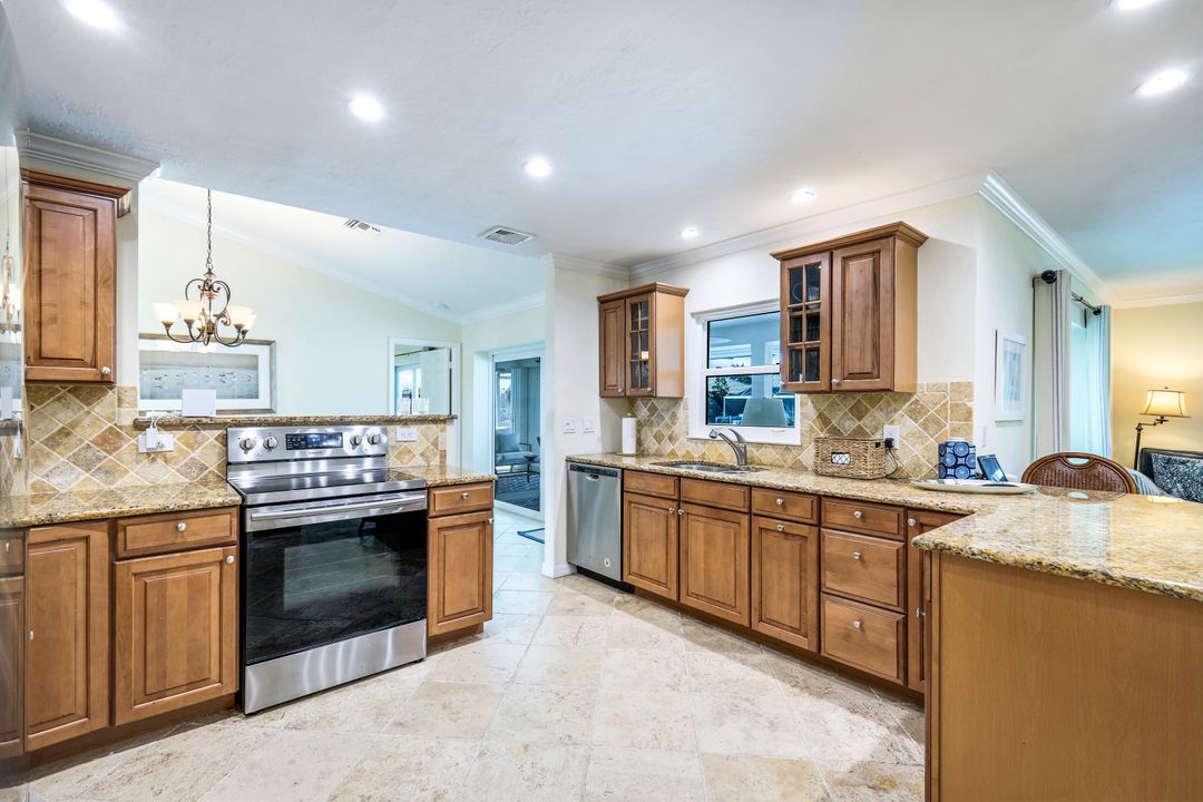 490 N Barfield Dr, Marco Island, FL 34145