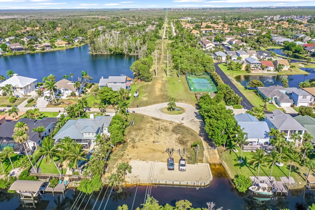 6055 Perthshire Ln, Fort Myers, FL 33908