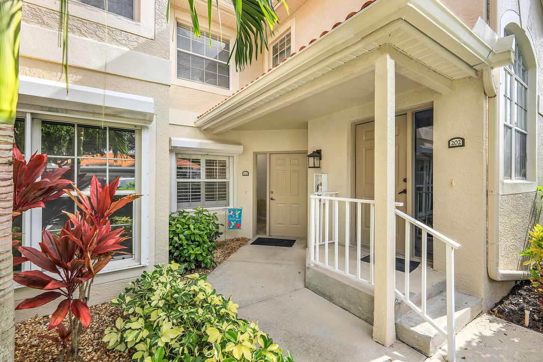 7416 Plumbago Bridge Rd #102, Naples, FL 34109