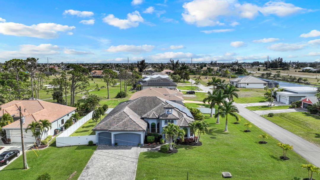 1425 NW 26th Pl, Cape Coral, FL 33993