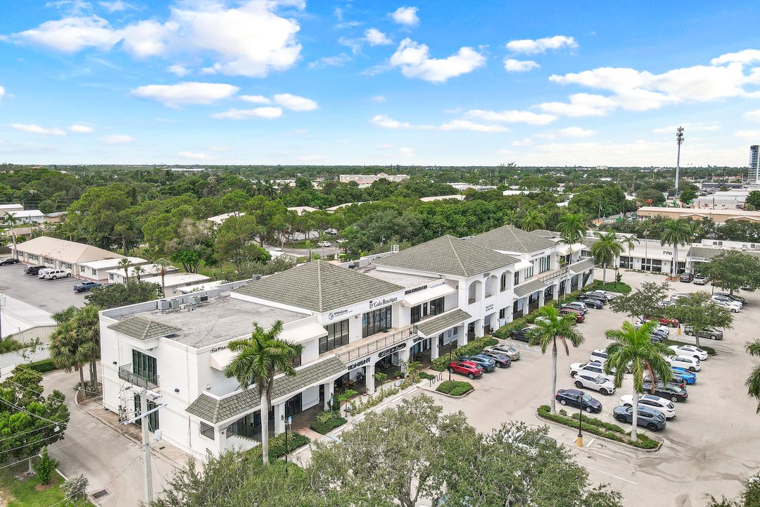 2800 Davis Blvd  #106, Naples, FL 34104