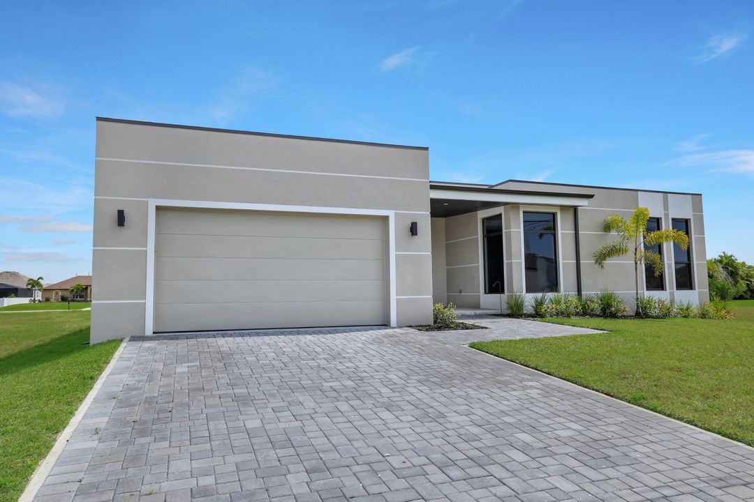 113 SW 37th Pl, Cape Coral, FL 33991