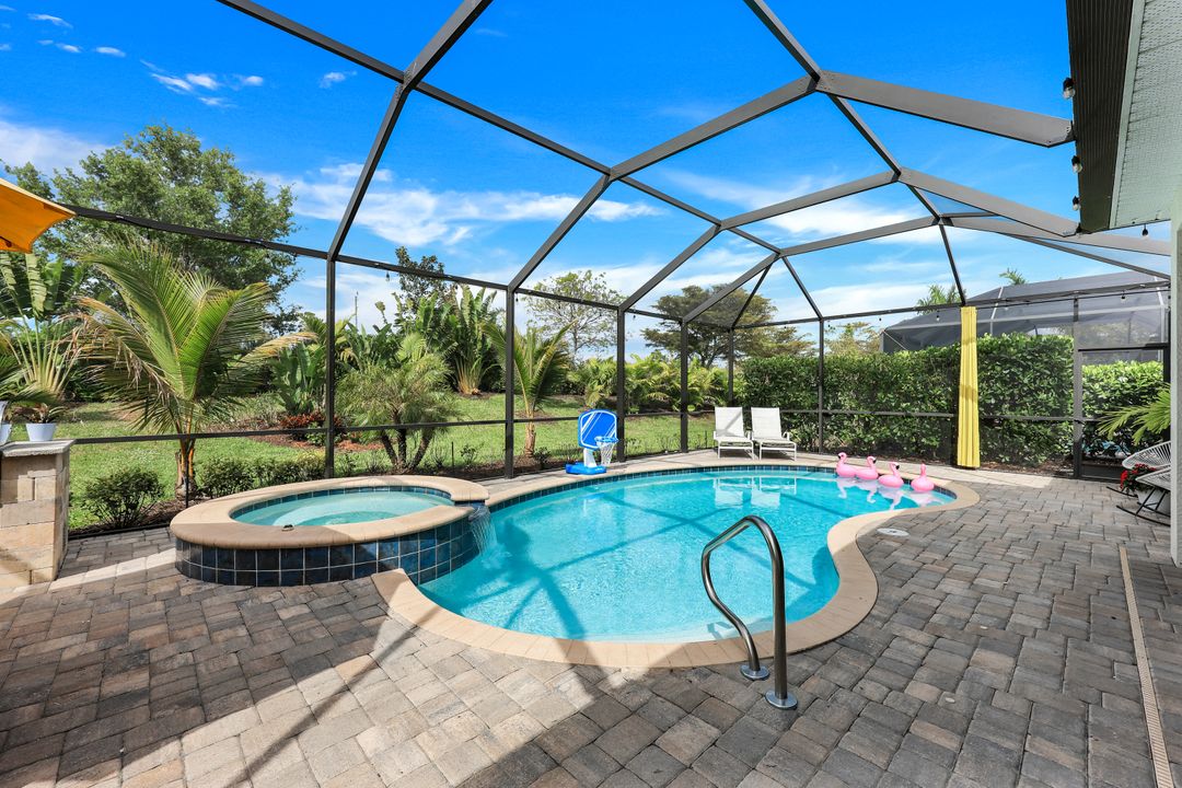 16572 Bonita Landing Cir, Bonita Springs, FL 34135