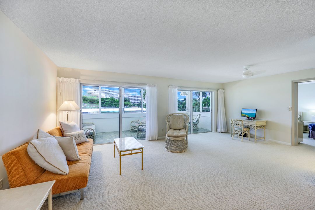 3410 Gulf Shore Blvd N #205, Naples, FL 34103