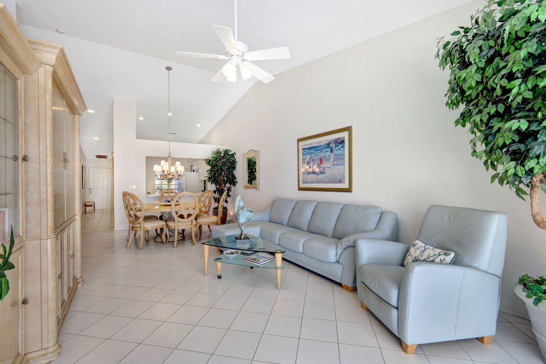 602 Captn Kate Ct, Naples, FL 34110