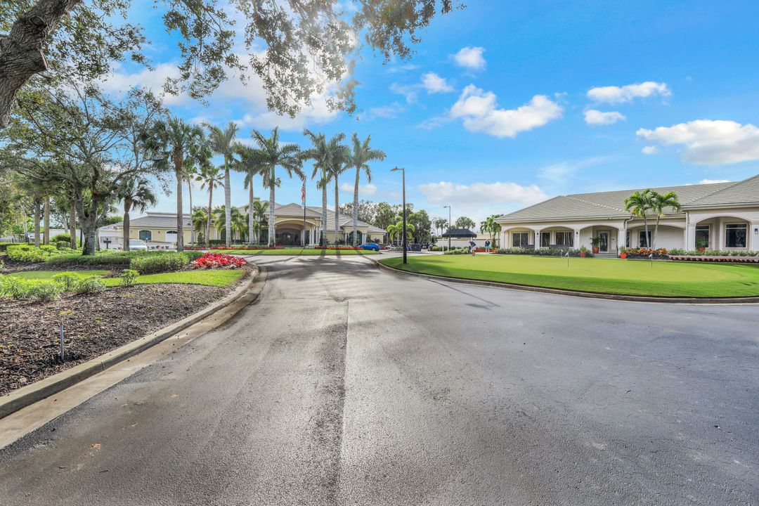 2790 Cypress Trace Cir #2228, Naples, FL 34119