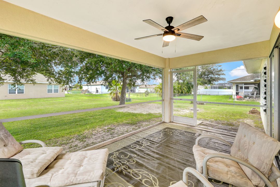 2710 SW 8th Ct, Cape Coral, FL 33914