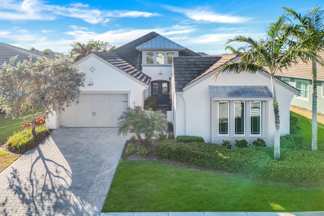 6333 Lyford Isle Dr, Naples, FL 34113