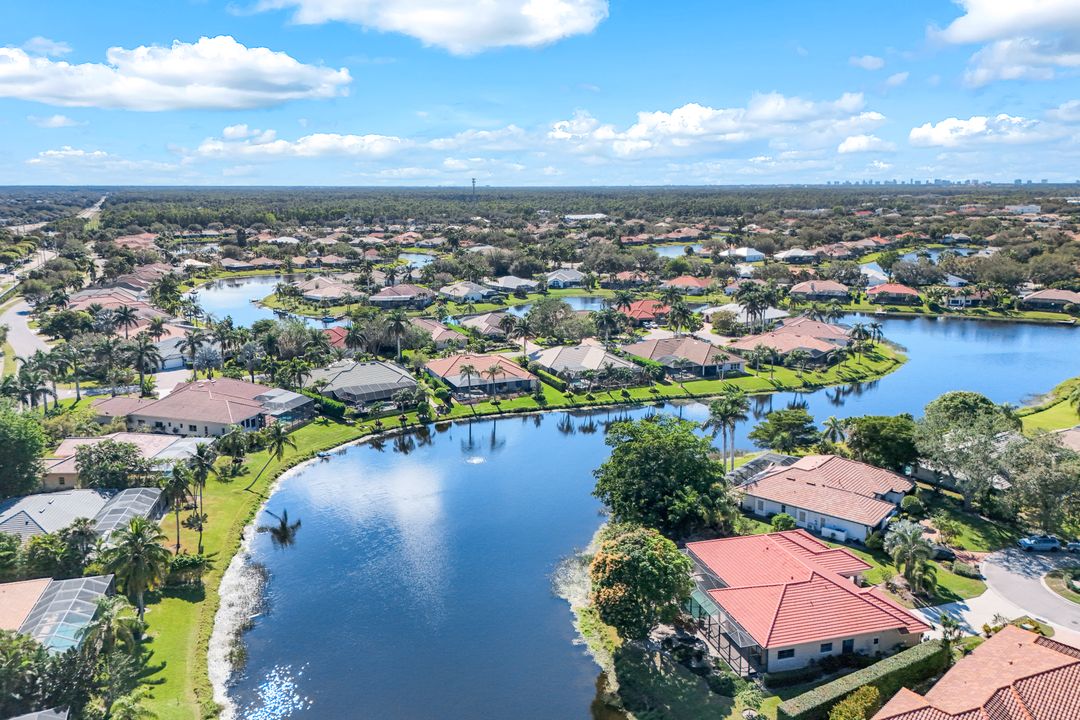 4896 Shearwater Ln, Naples, FL 34119