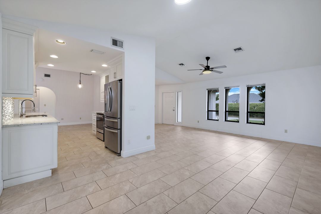 27200 Williams Rd, Bonita Springs, FL 34135