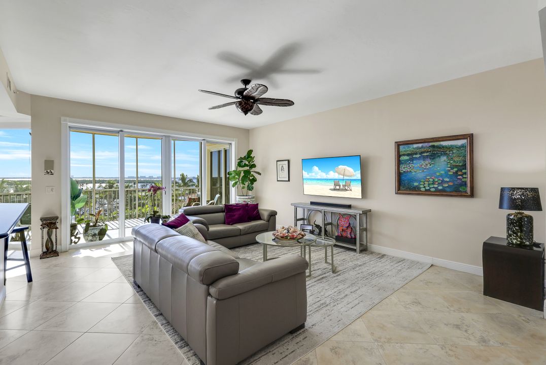 6061 Silver King Blvd #302, Cape Coral, FL 33914