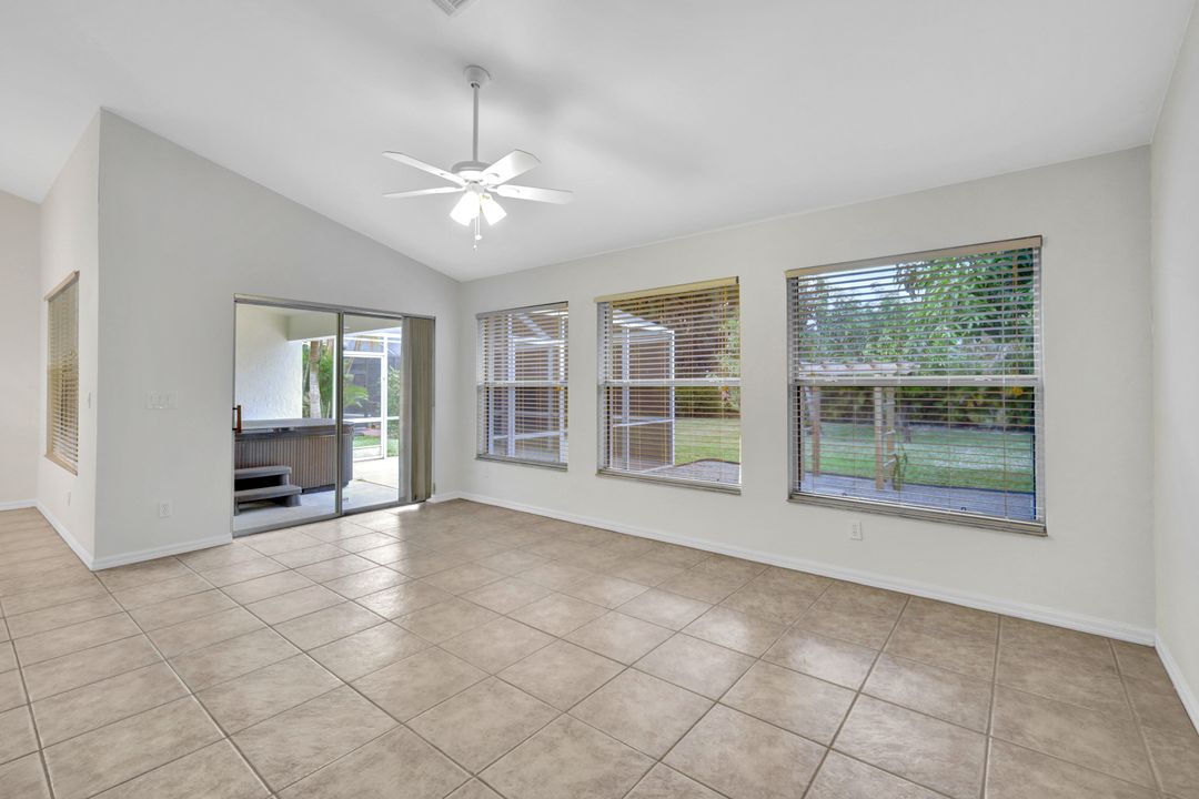 6643 Craven Hill Way, Naples, FL 34104