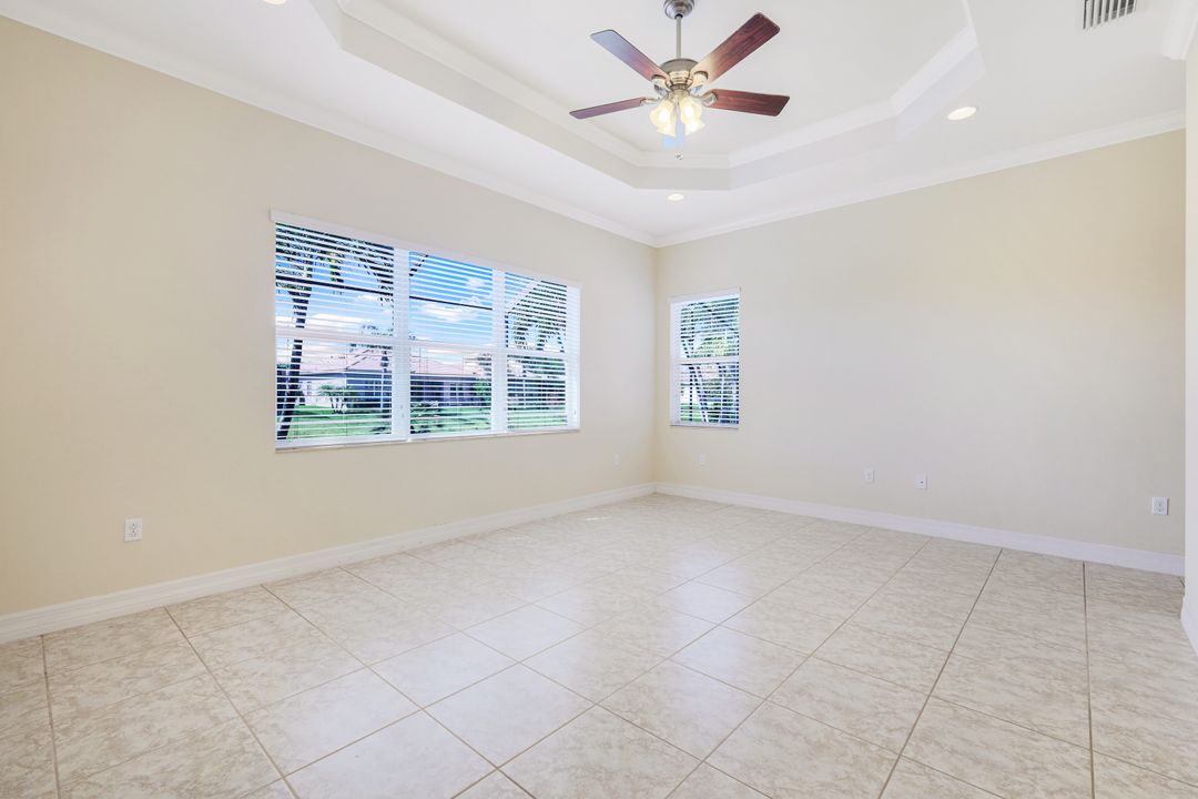 6592 Marbella Ln, Naples, FL 34105