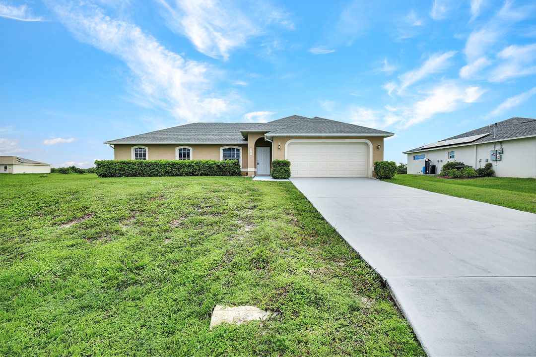 2721 NW Juanita Pl, Cape Coral, FL 33993