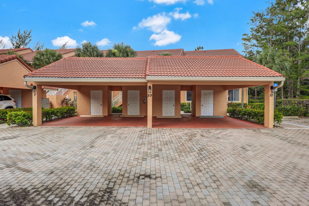 1670 Windy Pines Dr, Naples, FL 34112