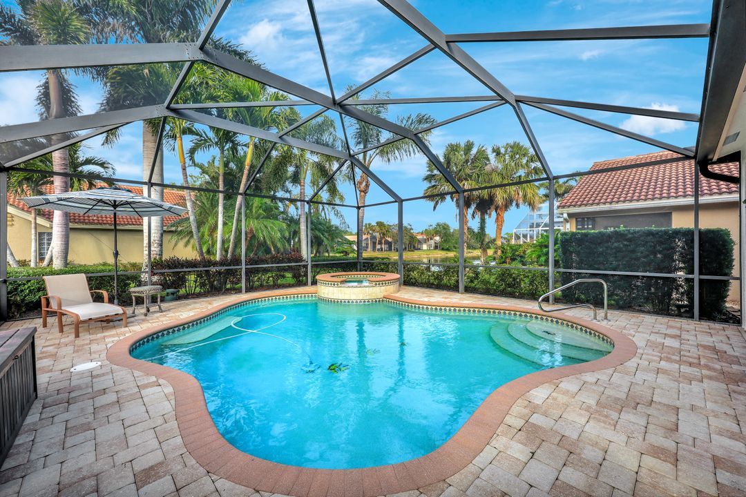 1614 Triangle Palm Terrace, Naples, FL 34119