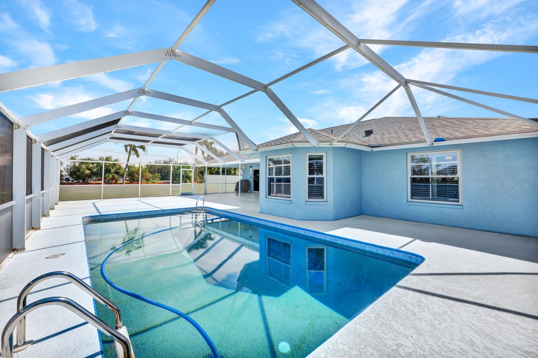 1453 SE 15th Terrace, Cape Coral, FL 33990