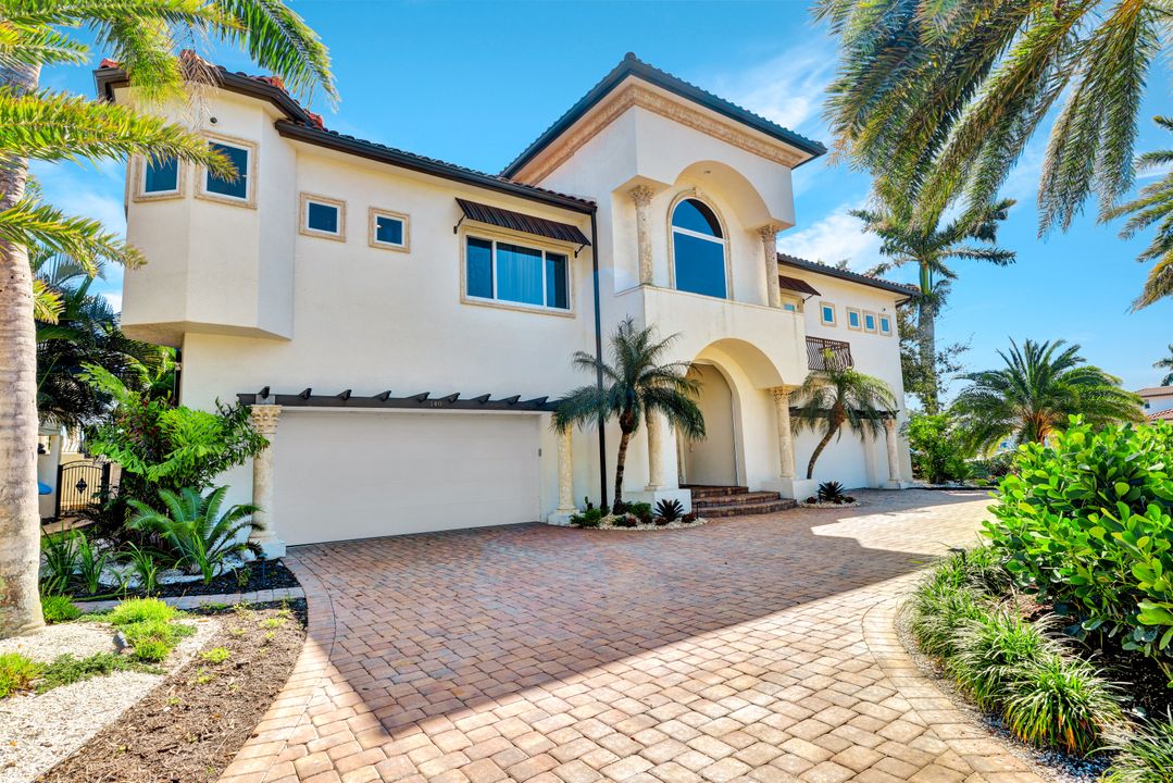 140 Conners Ave, Naples, FL 34108