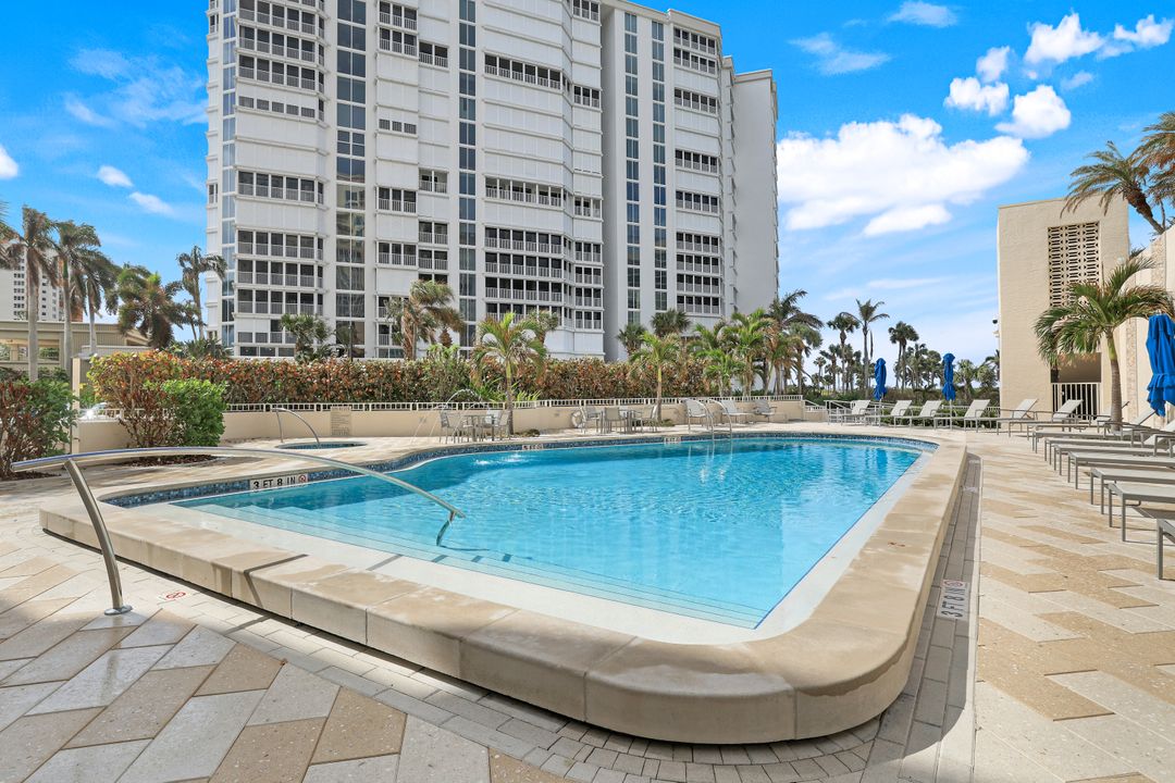 4451 Gulf Shore Blvd N #301, Naples, FL 34103