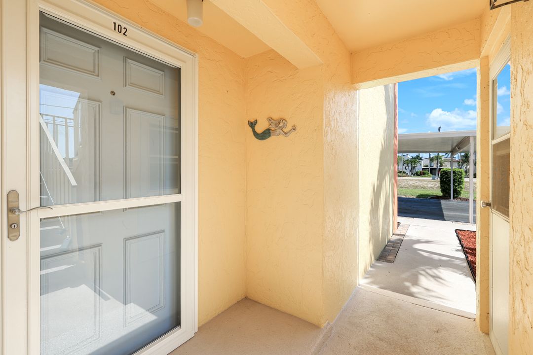 4115 SE 18th Pl  #102, Cape Coral, FL 33904