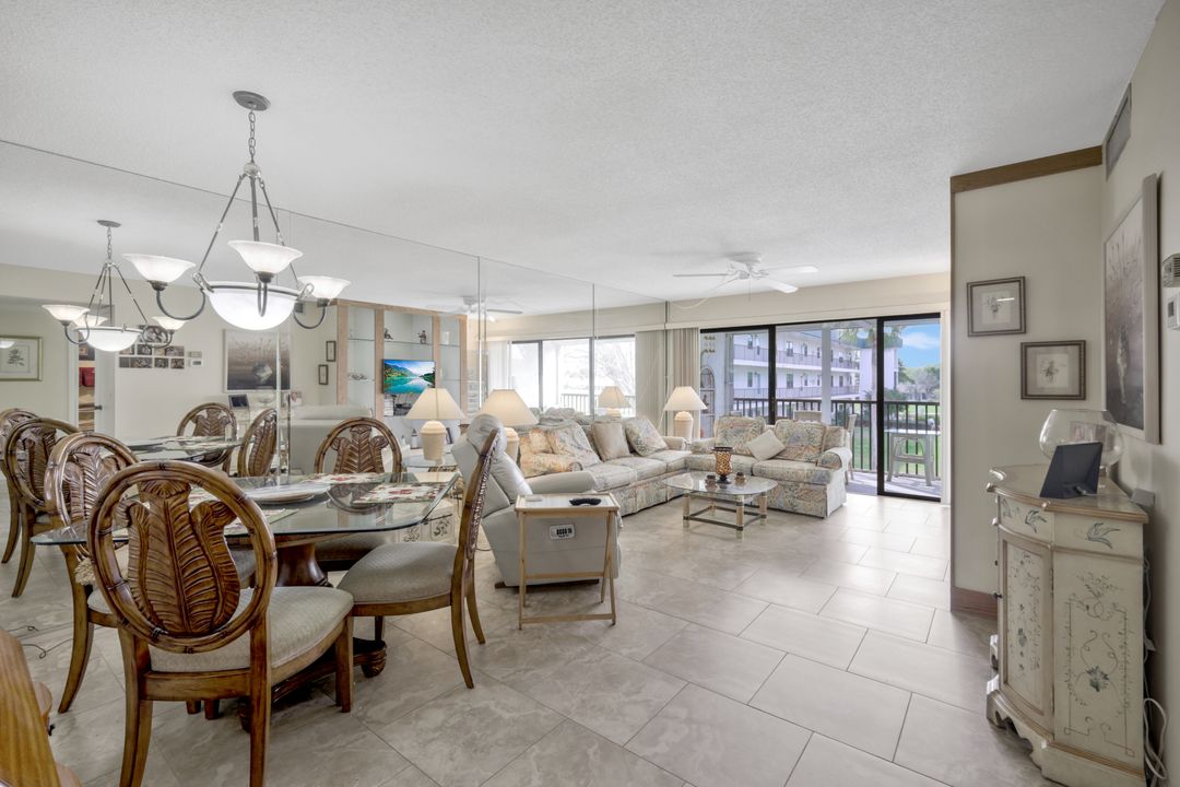 1747 Pebble Beach Dr #207, Fort Myers, FL 33907