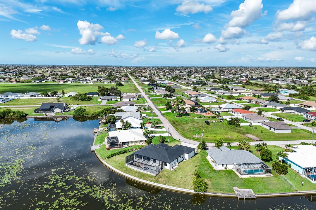 306 NW 13th St, Cape Coral, FL 33993