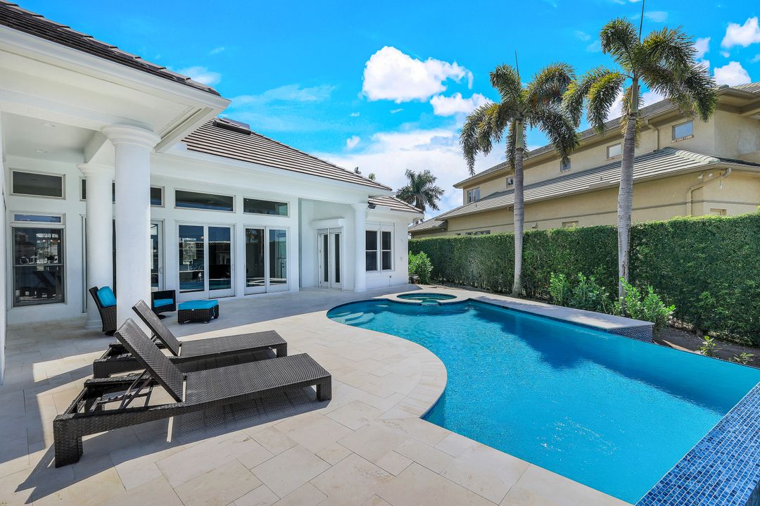 255 Bay Point, Naples, FL 34103