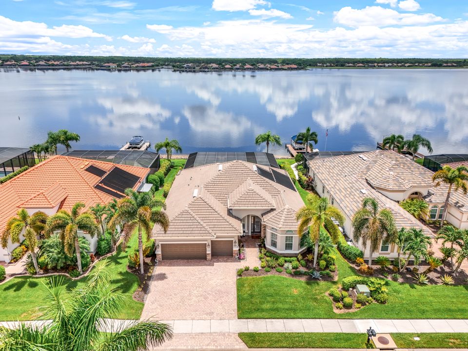 9384 Slate Ct, Naples, FL 34120