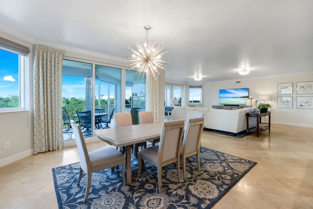 265 Indies Way #403, Naples, FL 34110