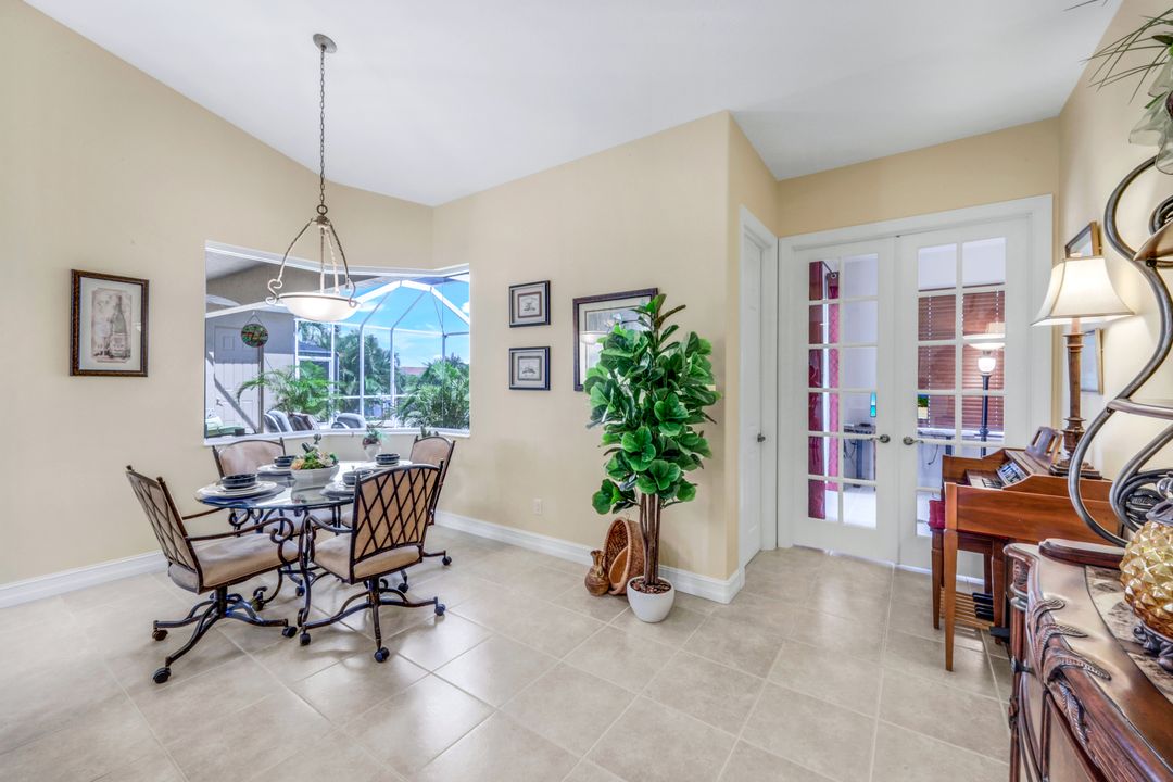 214 SW 39th Terrace, Cape Coral, FL 33914