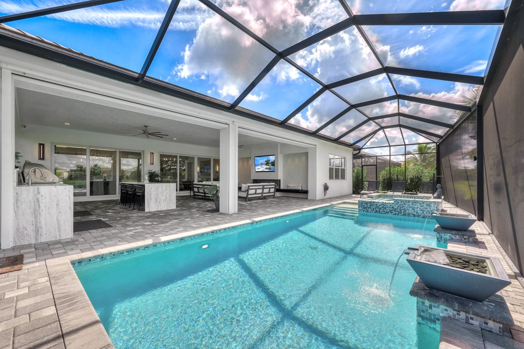 11716 Peony Ter, Naples, FL 34120