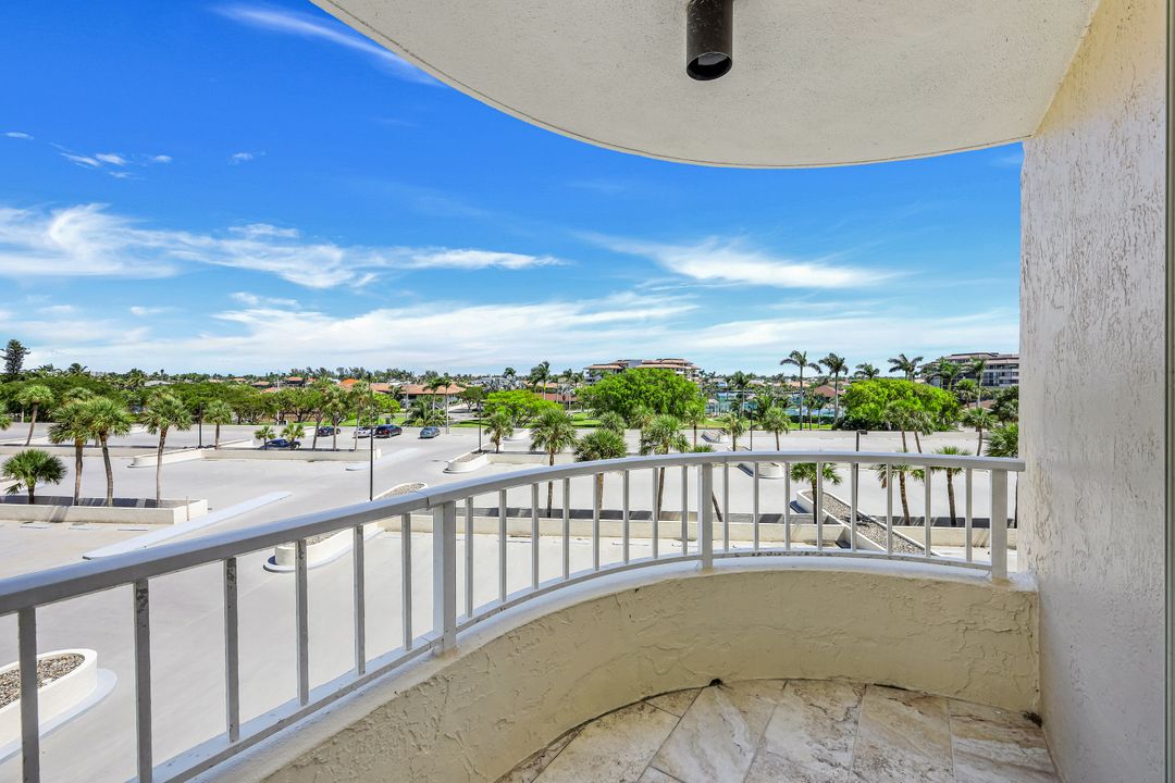 380 Seaview Ct #403, Marco Island, FL 34145