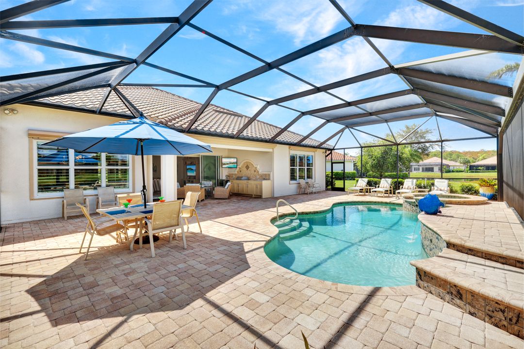 9399 Slate Ct, Naples, FL 34120