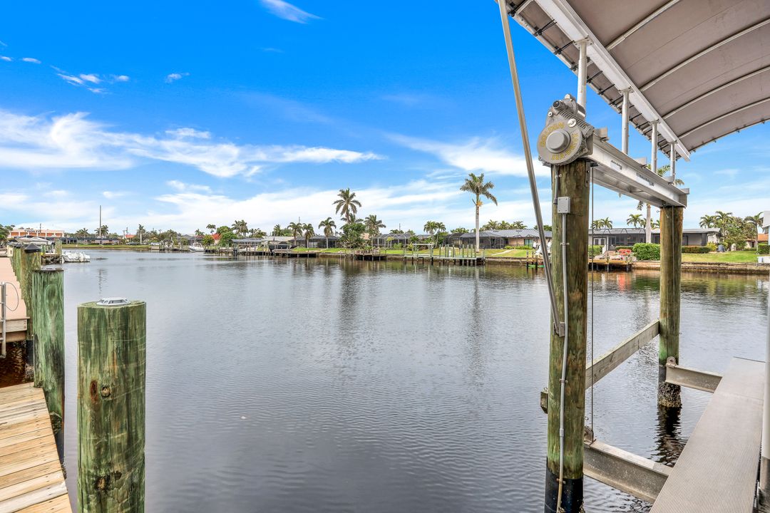 1713 Beach Pkwy #301, Cape Coral, FL 33904