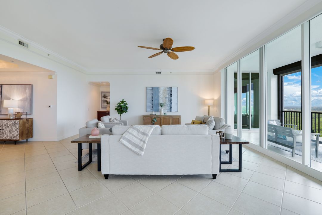 445 Cove Tower Dr #1603, Naples, FL 34110