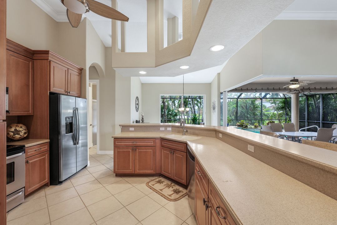 8715 S Lake Cir, Fort Myers, FL 33908