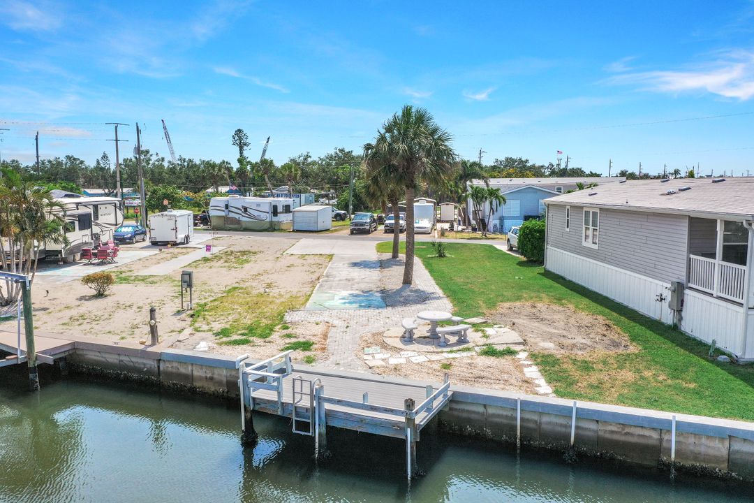 32 Nancy Ln, Fort Myers Beach, FL 33931